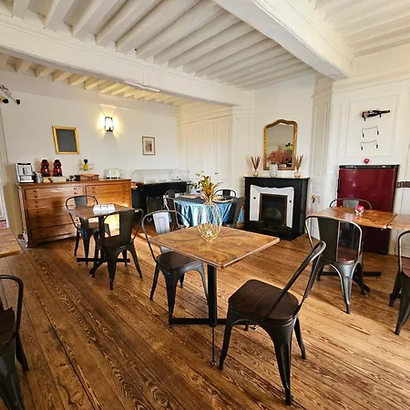 Le Manoir- Cluny-3